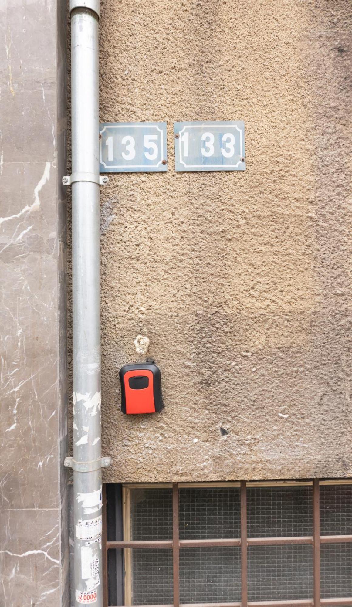 50 Steps Metro Kato Patisia Renovated Athens Apt 外观 照片